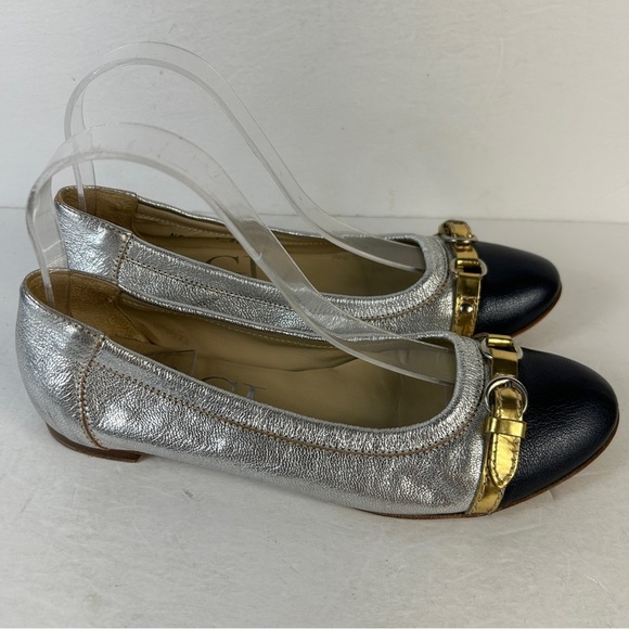 ❤️ AGL Metallic Silver Flats with Black and Gold Accents - Picture 10 of 10